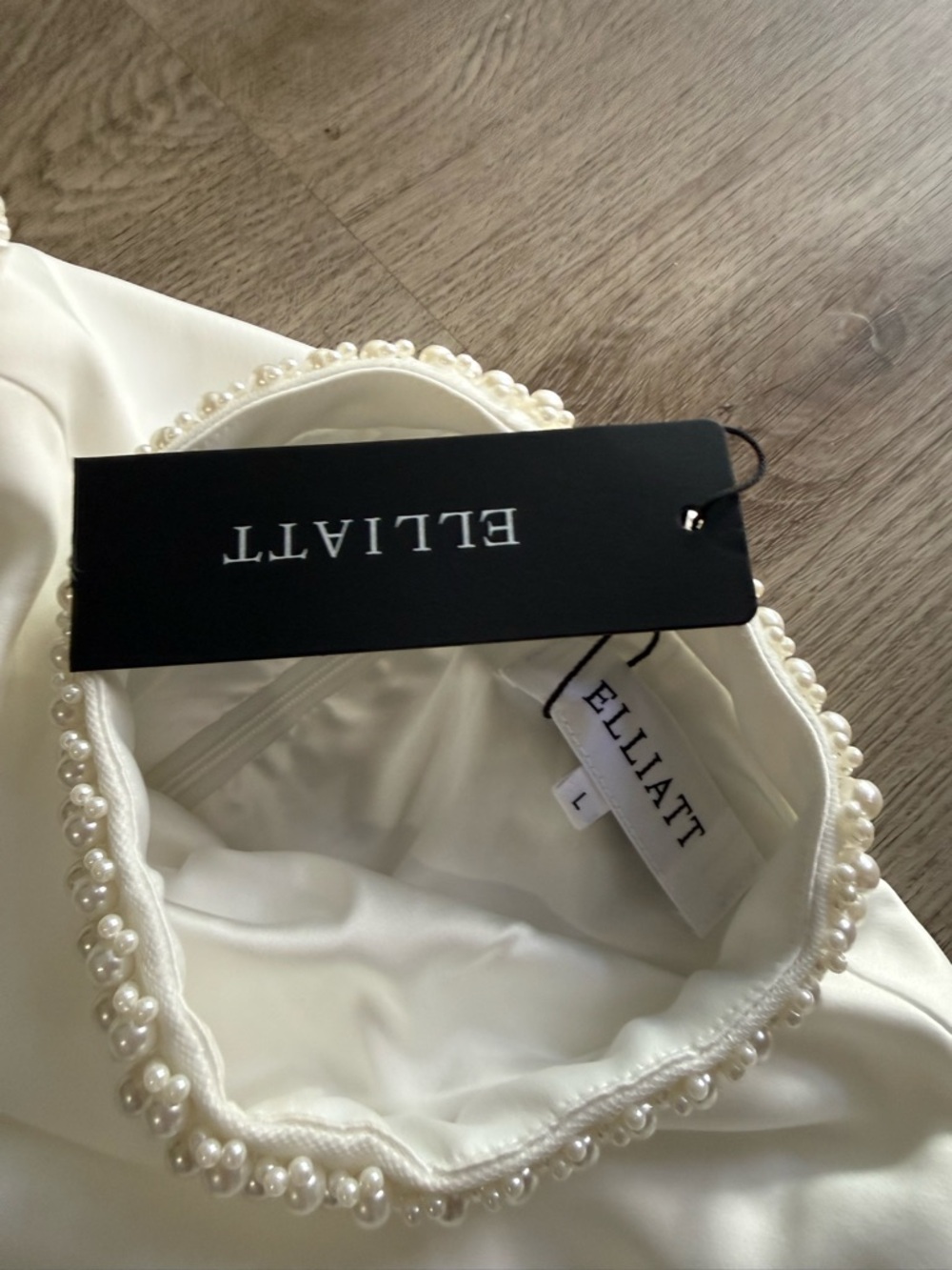 elliatt sia white pearl detail high neckline satin shift mini dress size large - Picture 11 of 13
